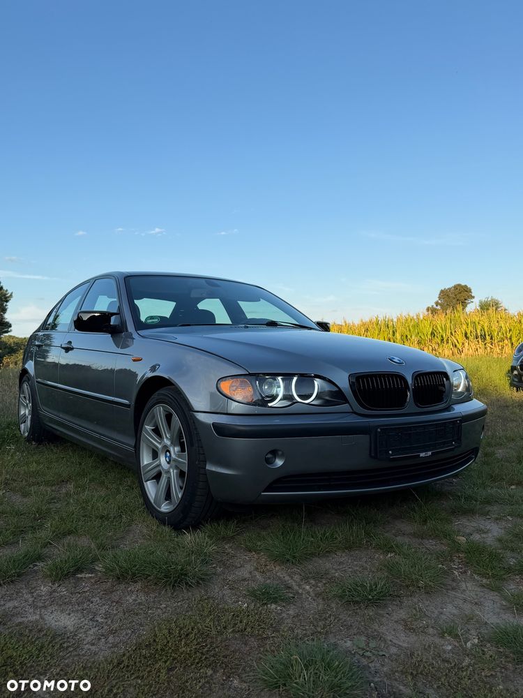 BMW Seria 3 318i - 3