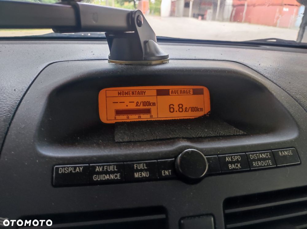 Toyota Avensis 1.8 VVT-i Sol - 10