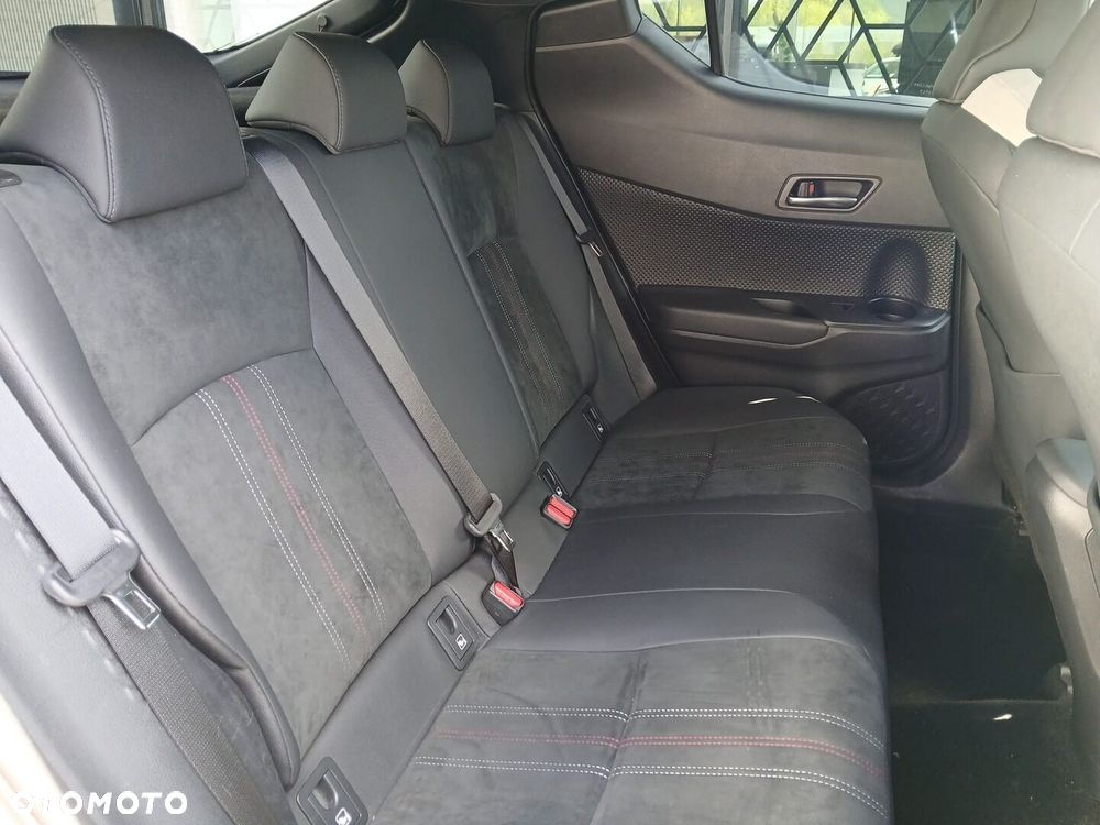 Toyota C-HR 1.8 Hybrid GPF GR Sport - 28
