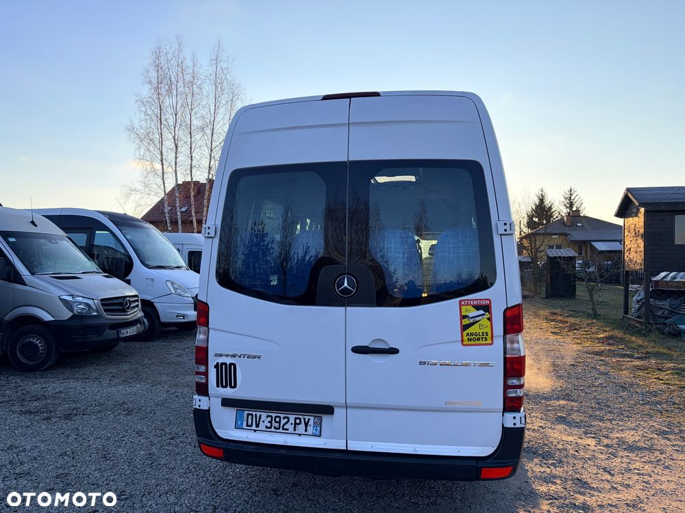 Mercedes-Benz 513 - 11