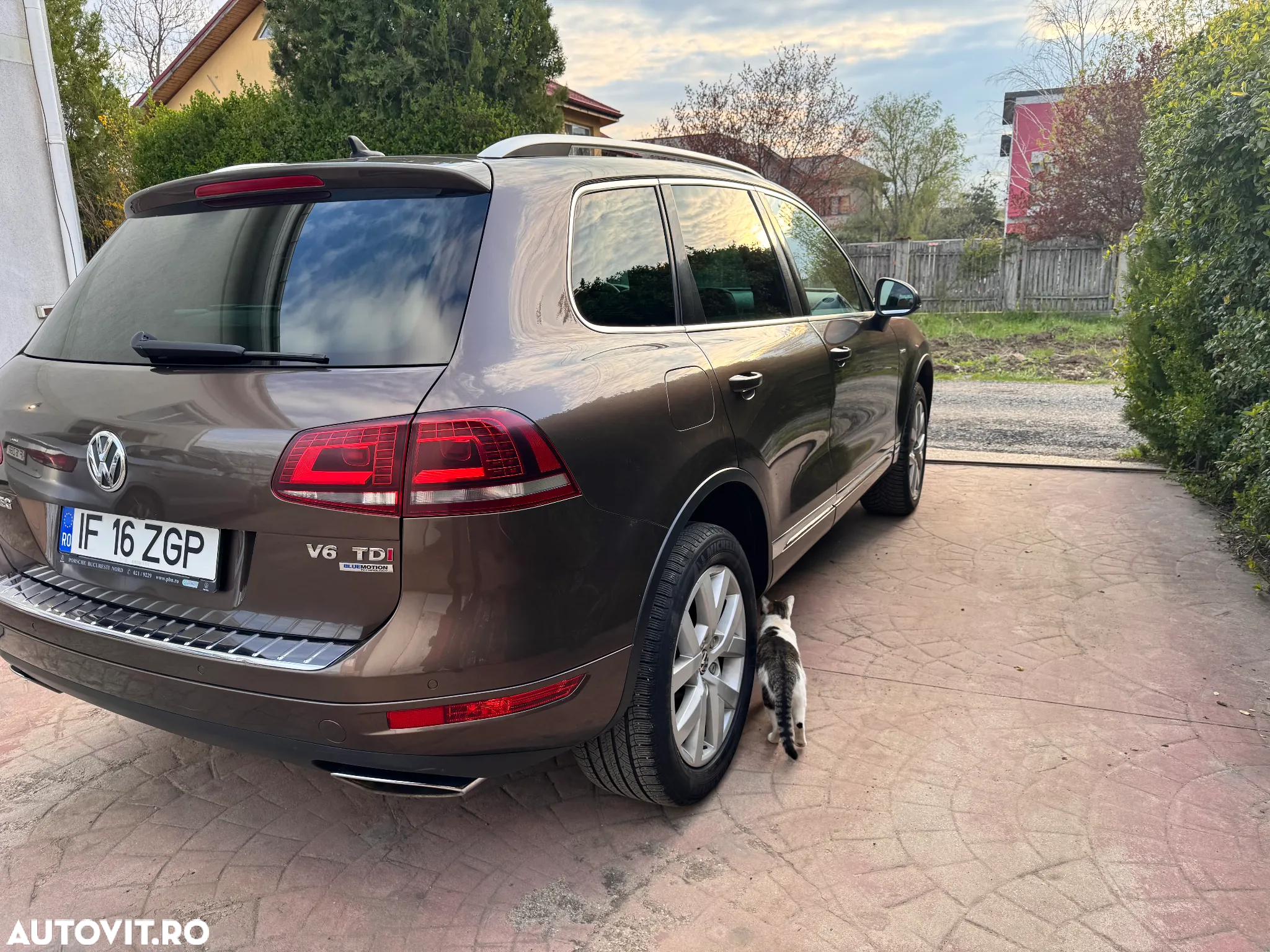 Volkswagen Touareg - 4
