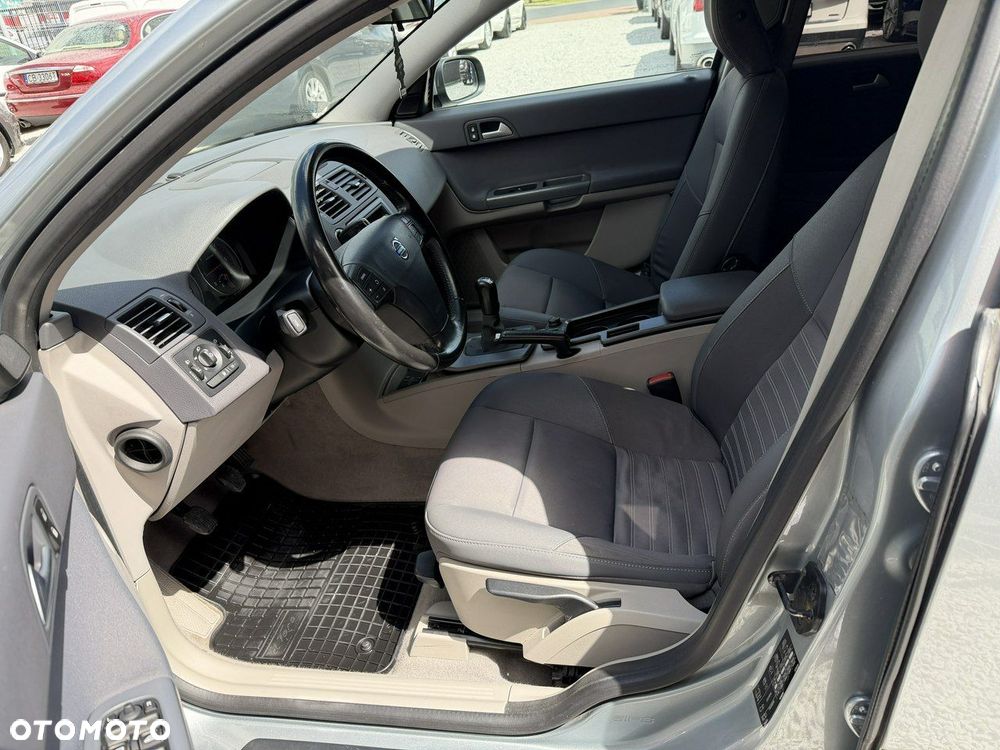 Volvo V50 - 10