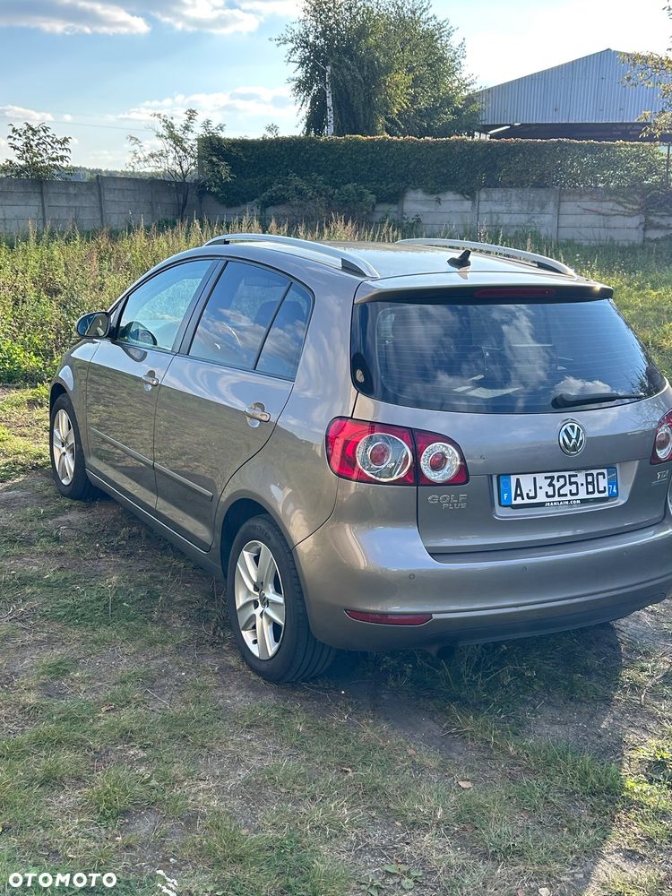 Volkswagen Golf Plus 1.6 TDI BlueMot Comfortline DSG - 4