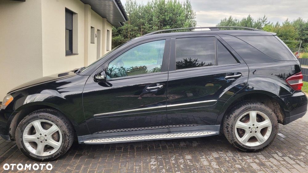 Mercedes-Benz ML - 4