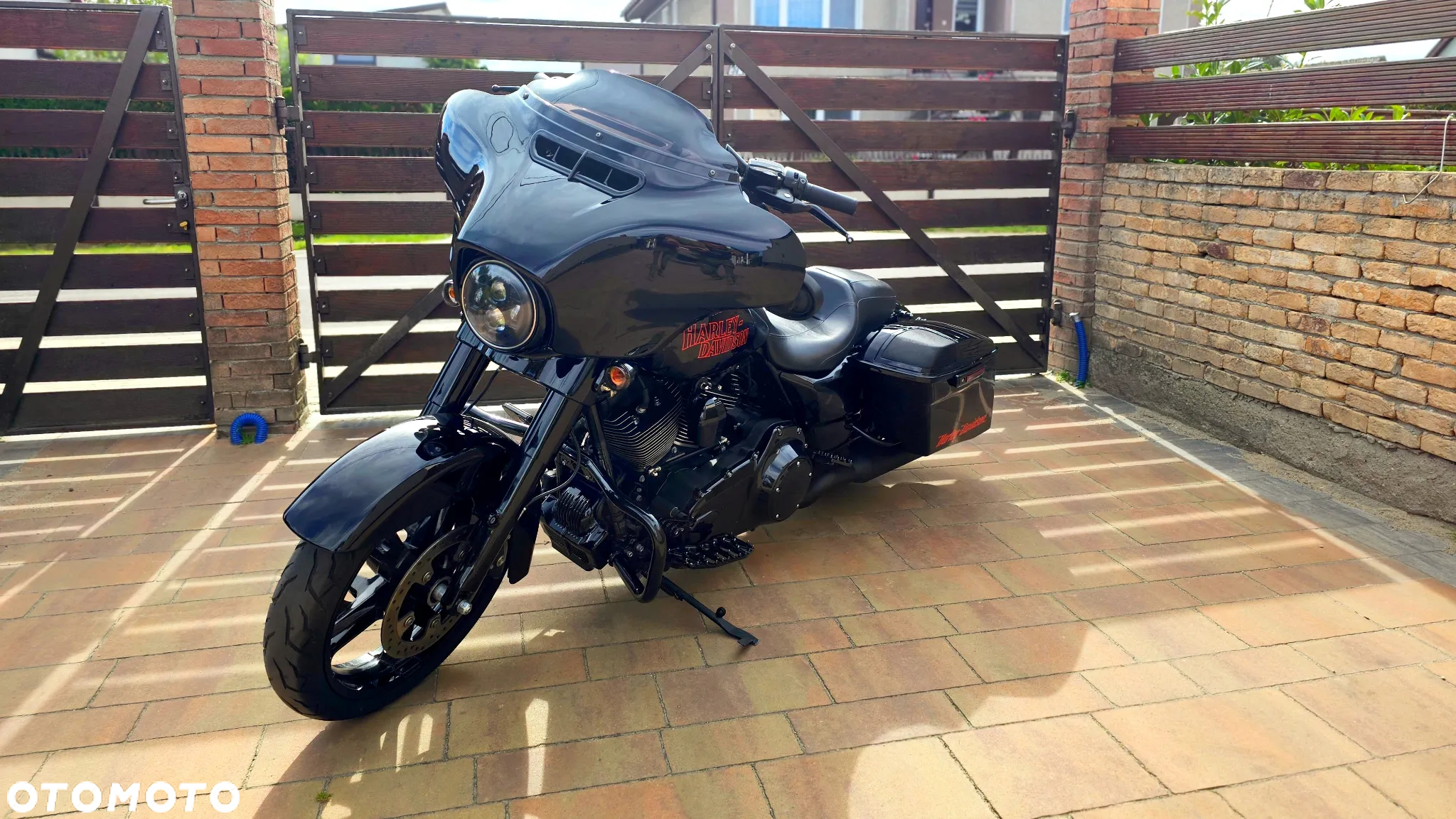 Harley-Davidson Touring Street Glide - 3