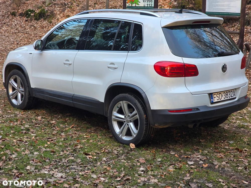 Volkswagen Tiguan 2.0 TDI DPF BlueMotion Technology Lounge Sport & Style - 4
