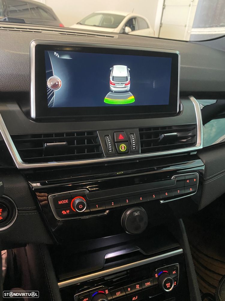 BMW 218 Active Tourer d Line Sport - 14