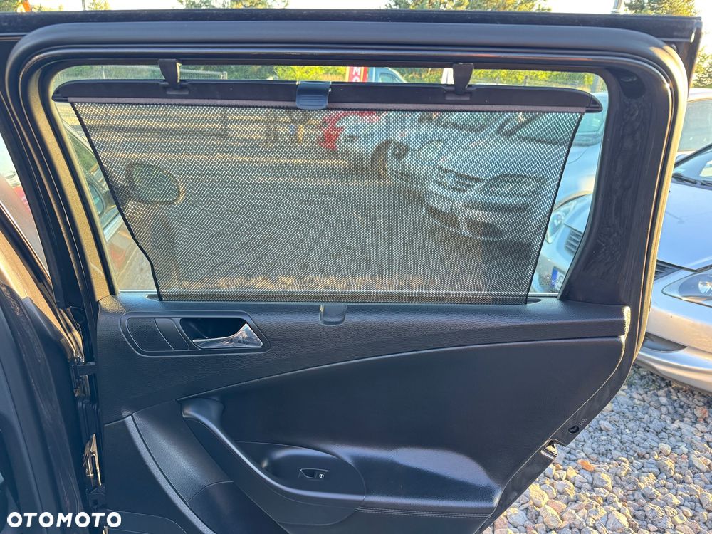 Volkswagen Passat 2.0 TDI Highline - 19