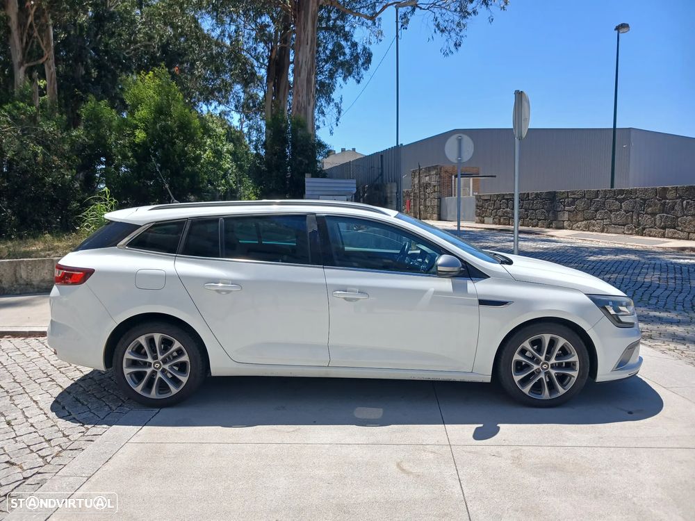 Renault Mégane Sport Tourer 1.5 dCi GT Line J18 - 14