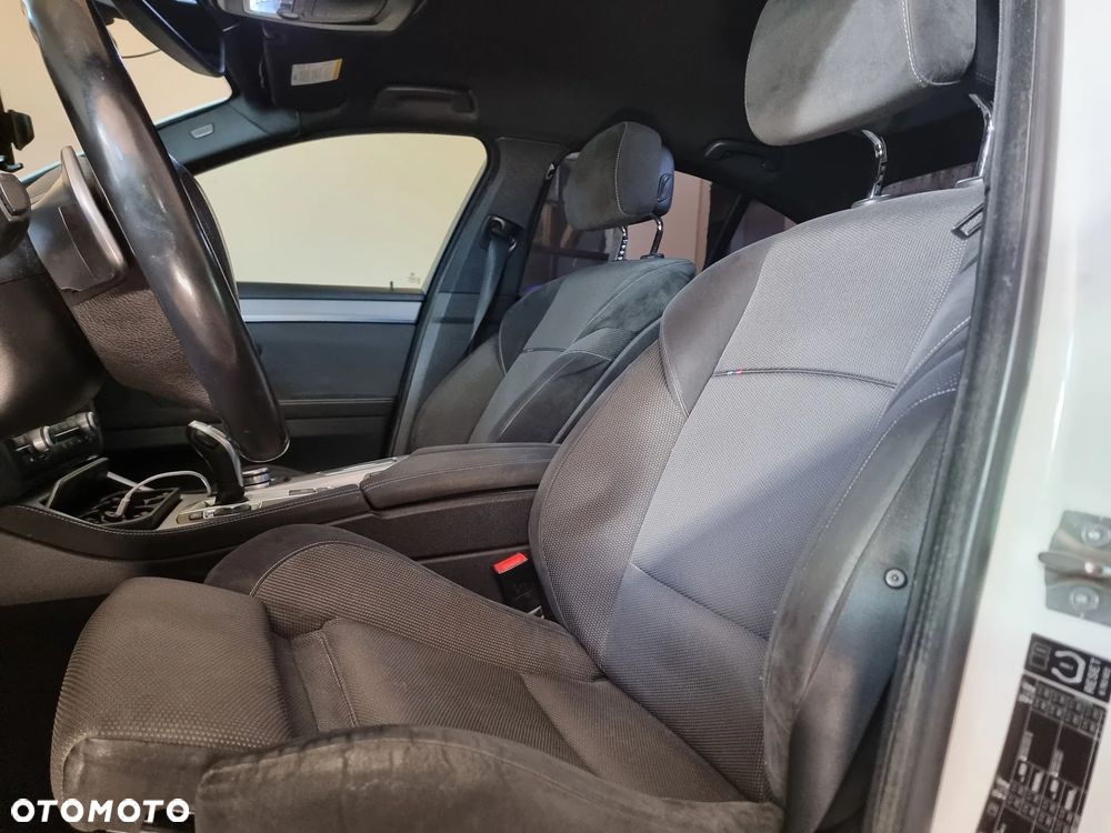 BMW Seria 5 520d - 10