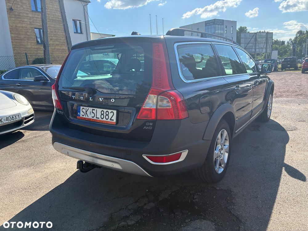 Volvo XC 70 D5 AWD Momentum - 5