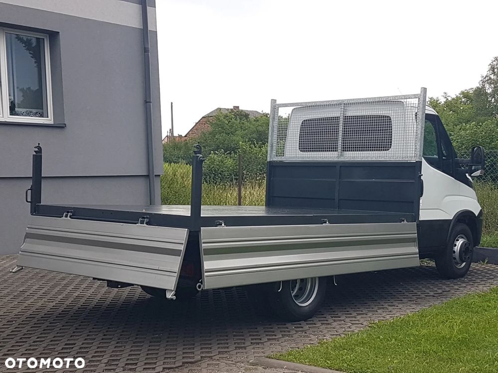Iveco 70C18 WYWROTKA 3 STRONNA KIPER 3,60x2,2 BLIŹNIAKI 7 TON KLIMA HAK MANUAL 6-BIEGÓW - 32