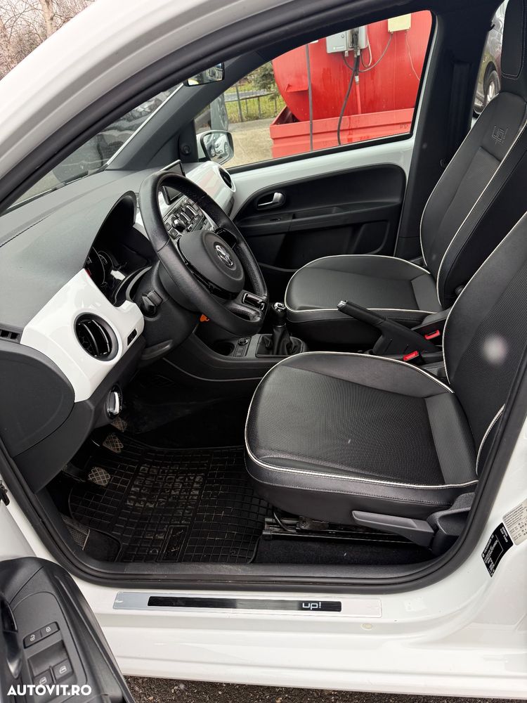 Volkswagen up! BlueMotion Technology club - 17