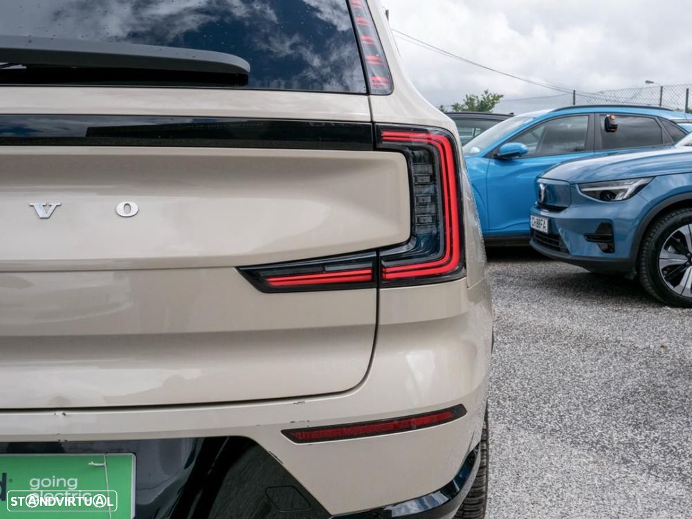 Volvo EX90 111 kWh Twin Motor Performance Ultra - 13