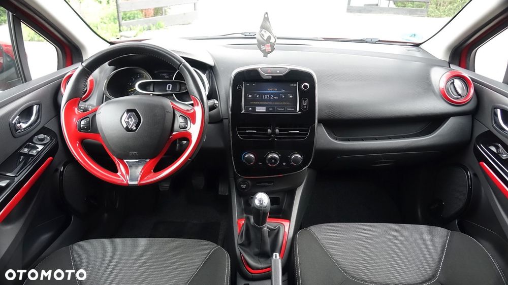 Renault Clio - 6