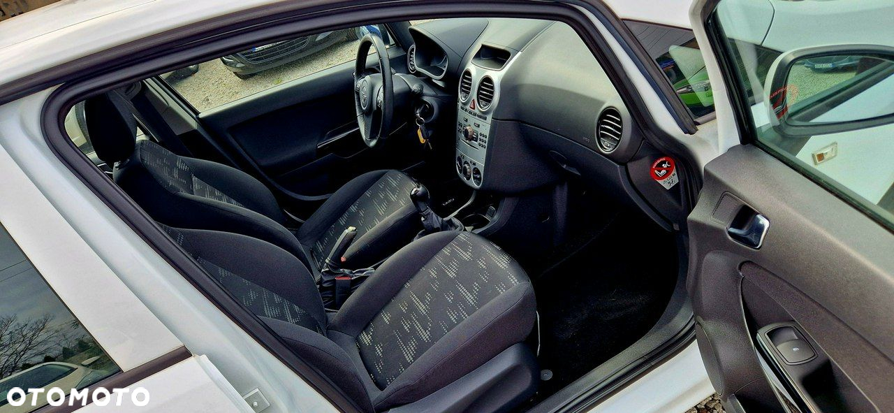 Opel Corsa - 8