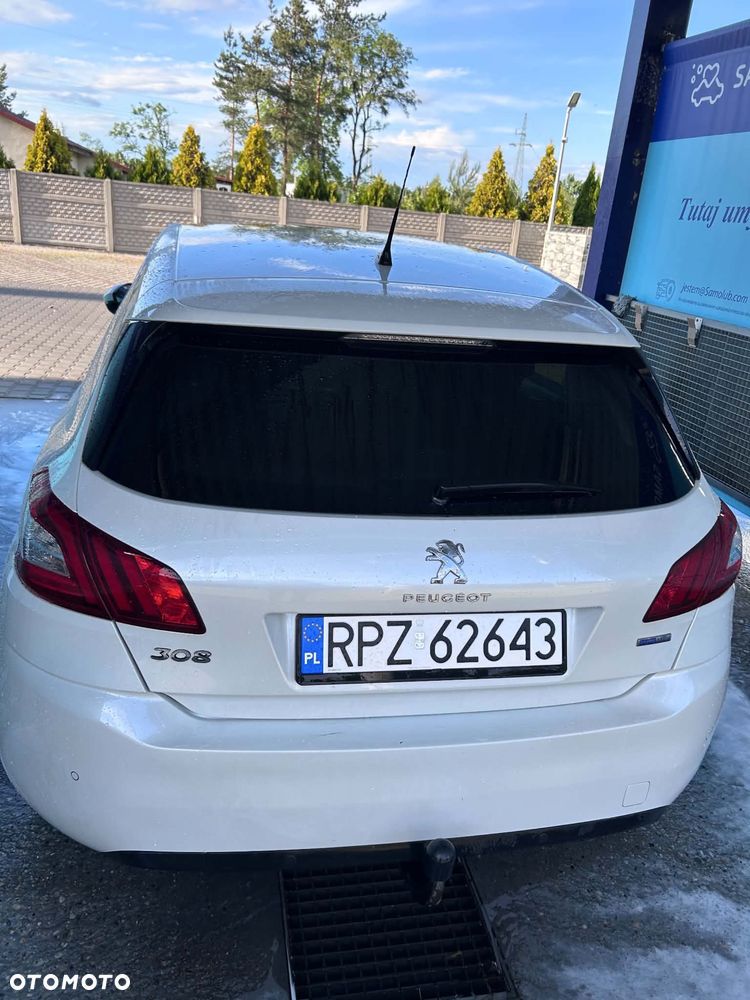 Peugeot 308 - 4