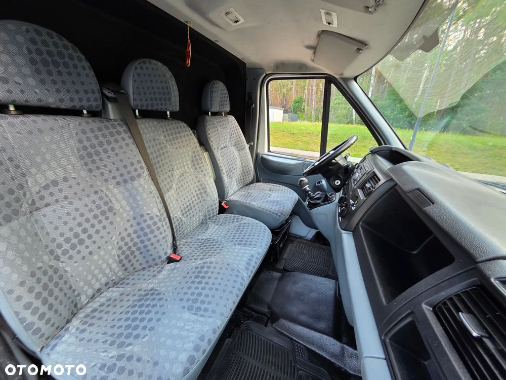 Ford Transit - 8