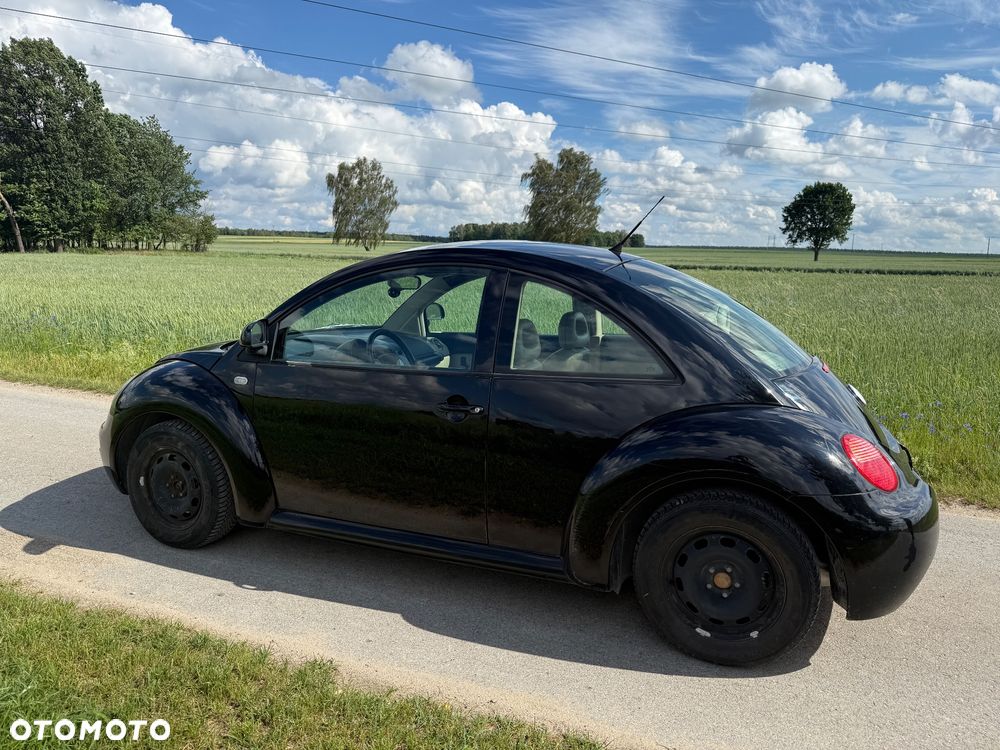 Volkswagen New Beetle 2.0 - 8