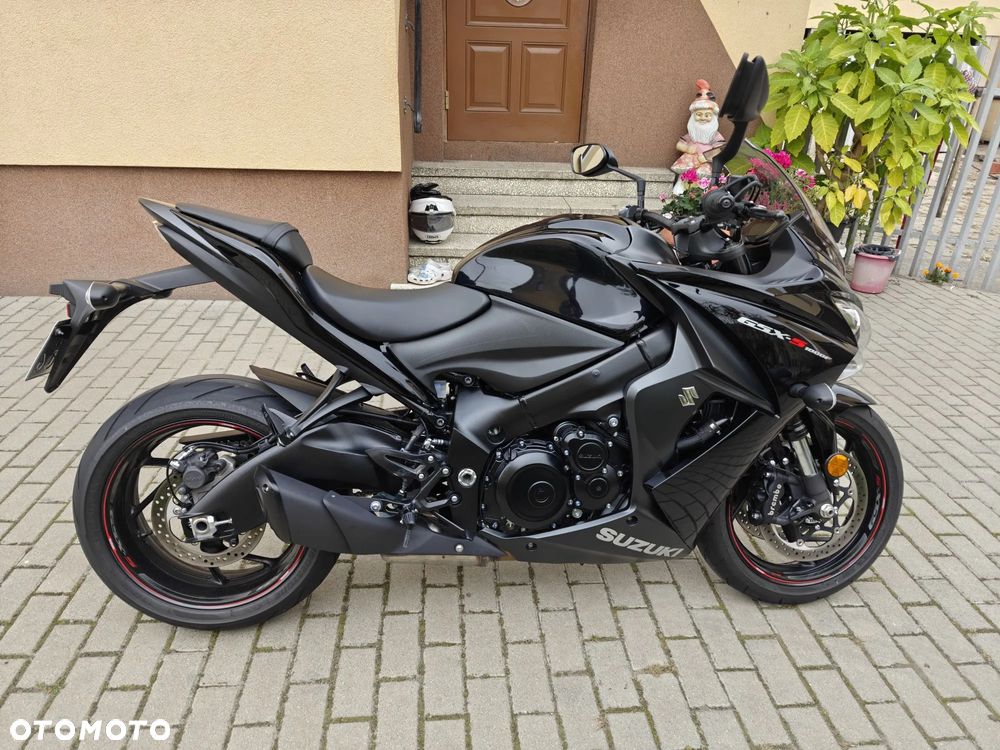 Suzuki GSX 1000 - 6