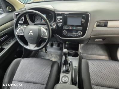 Mitsubishi Outlander 2.2 DID Intense + - 8