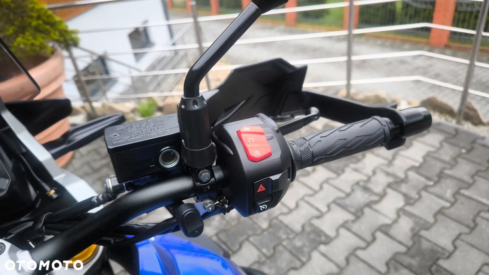 Suzuki DL - 21
