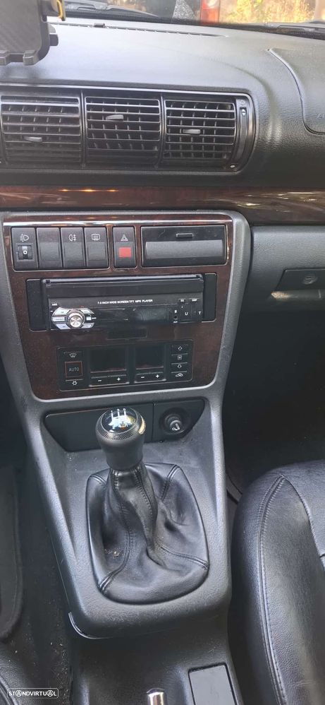 Audi A4 Avant 1.9 TDI Attraction - 9