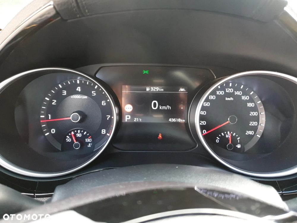 Kia XCeed 1.6 T-GDI L Business Line DCT - 14