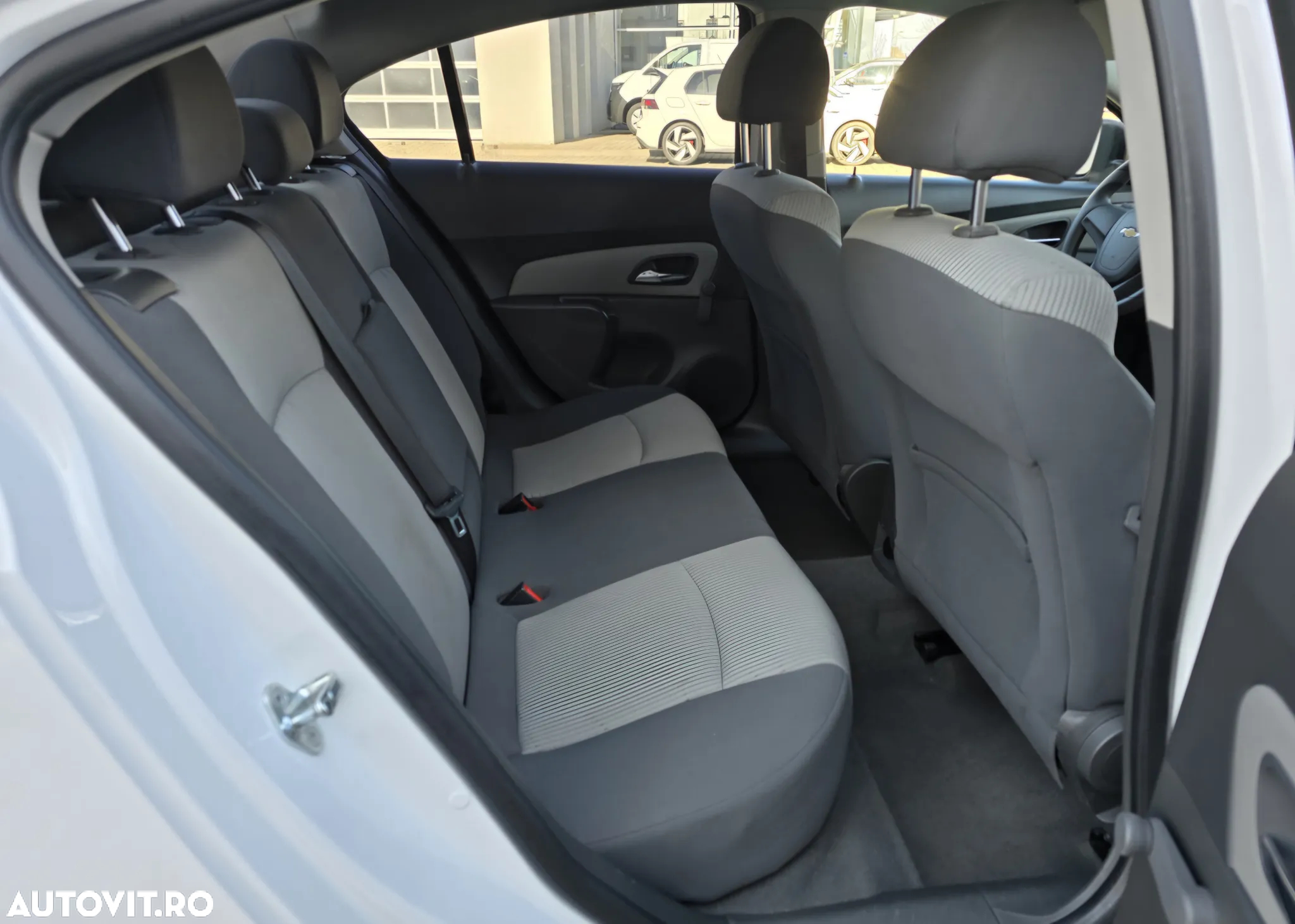 Chevrolet Cruze 1.8 LT - 9