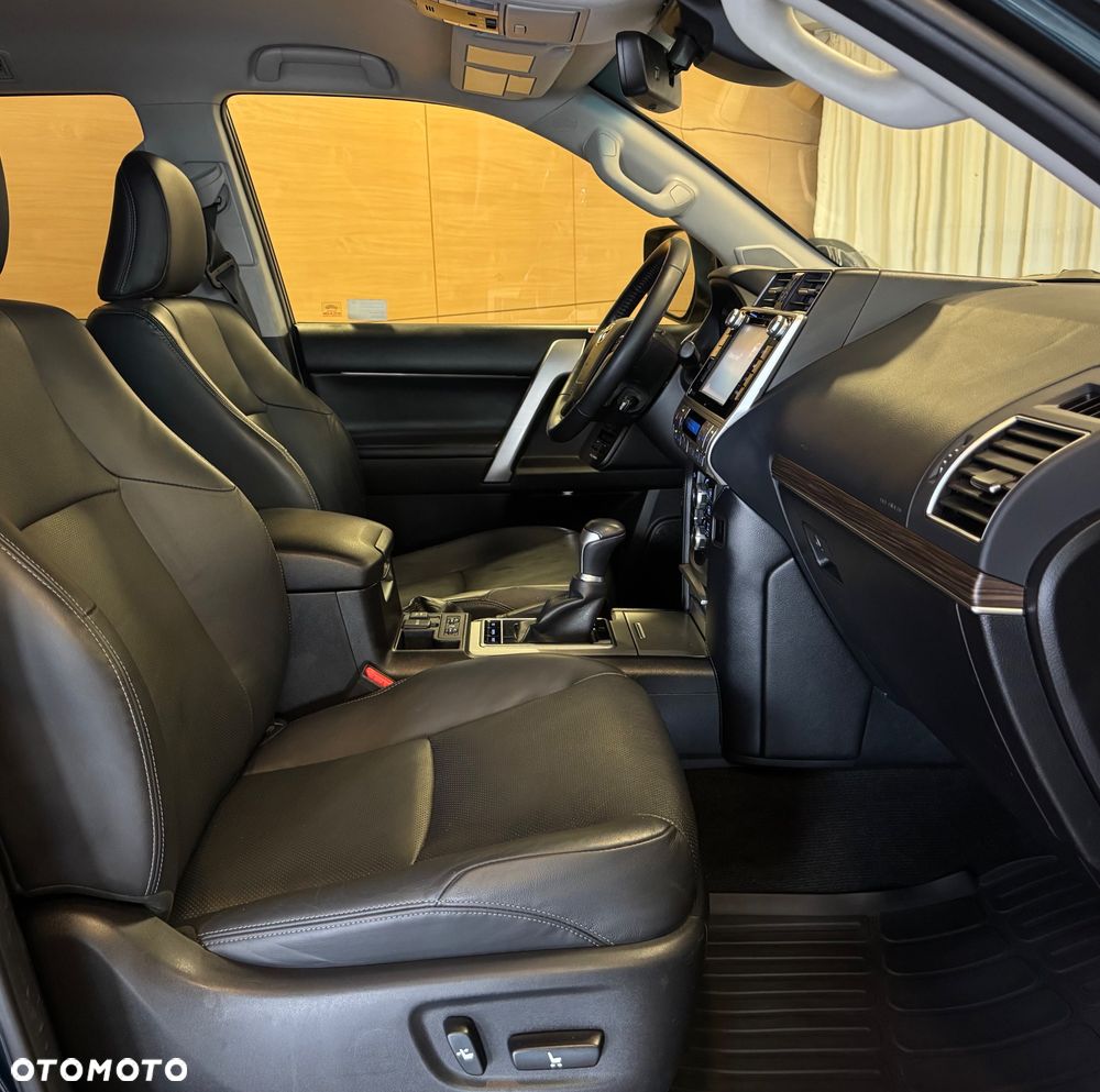 Toyota Land Cruiser LC 2.8 D-4D Invincible - 10