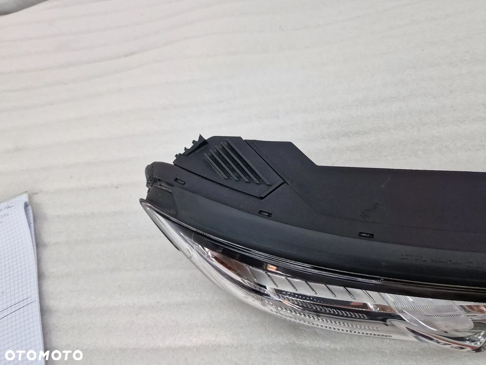 HYUNDAI KONA 17- PRAWA LAMPA PRZEDNIA PRZÓD LED / DRL , NR 92208-J9000 , NR AUKCJI LA643 - 11