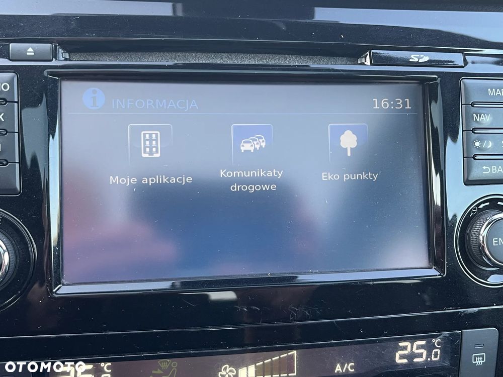 Nissan Qashqai 1.6 dCi Xtronic TEKNA+ - 33