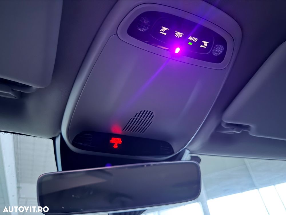 Volvo V40 D2 Geartronic Momentum - 30