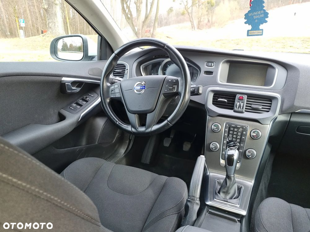 Volvo V40 D2 Kinetic - 11