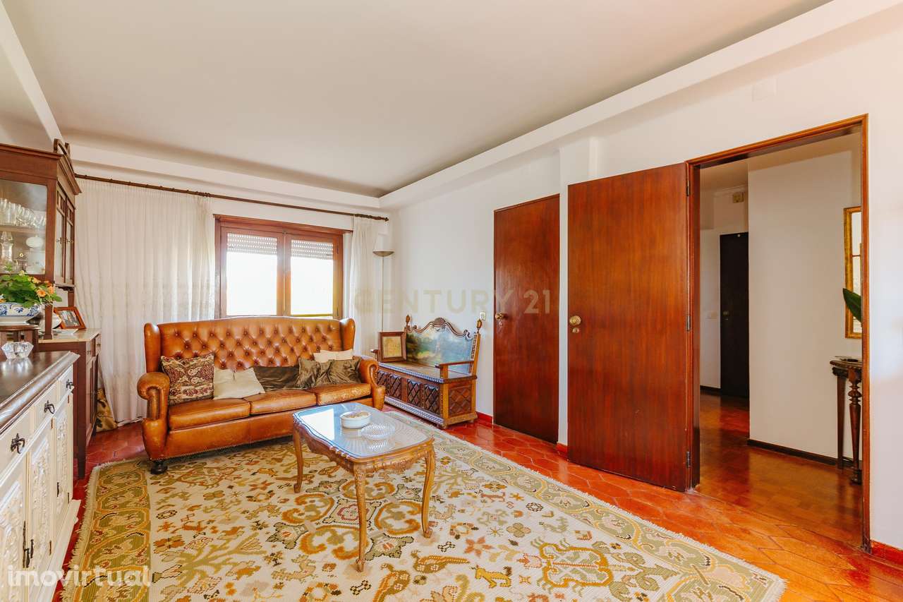 Espetacular Moradia T6 em Carcavelos, Cascais, de gaveto, num lote de - Grande imagem: 3/50