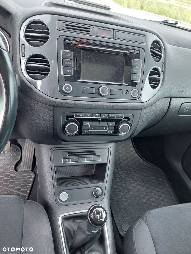 Volkswagen Tiguan 2.0 TDI DPF BlueMotion Technology Exclusive - 15