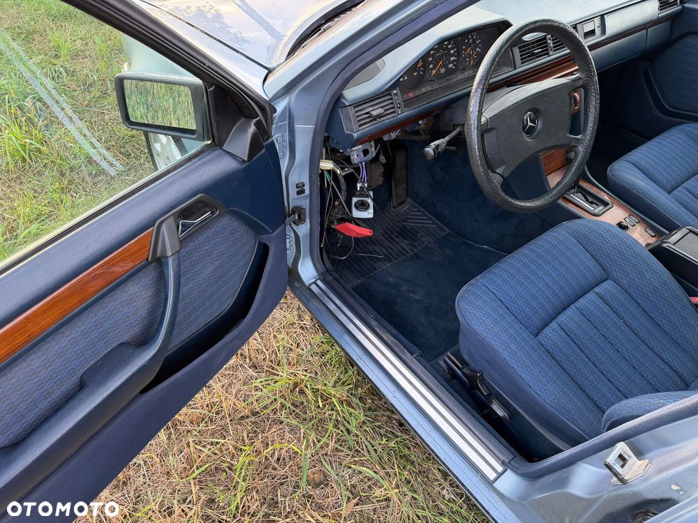 Mercedes-Benz W124 (1984-1993) - 13
