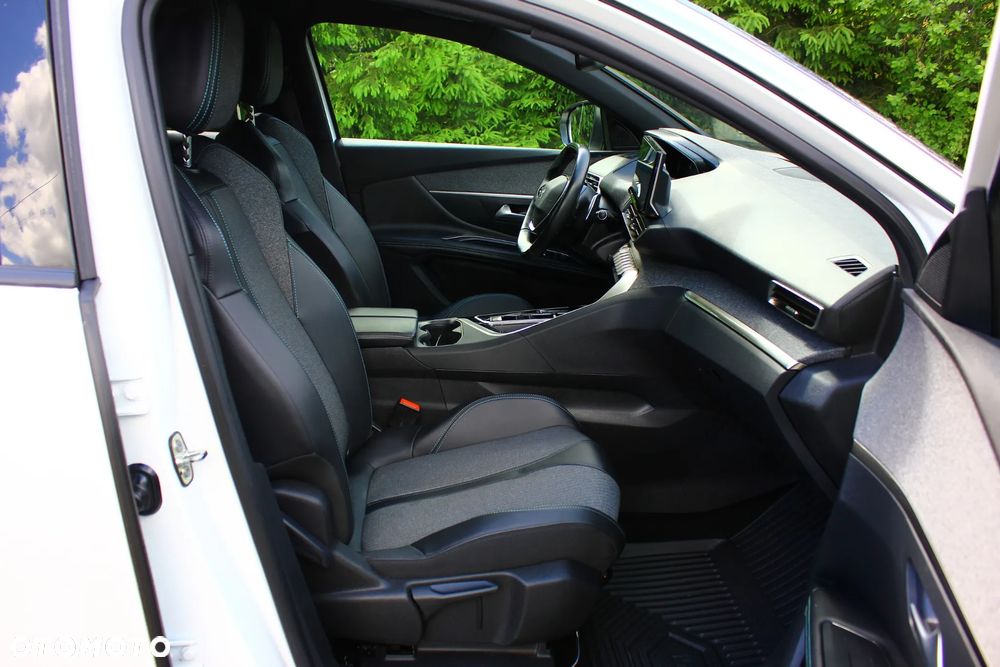 Peugeot 3008 225 e-EAT8 Allure - 38