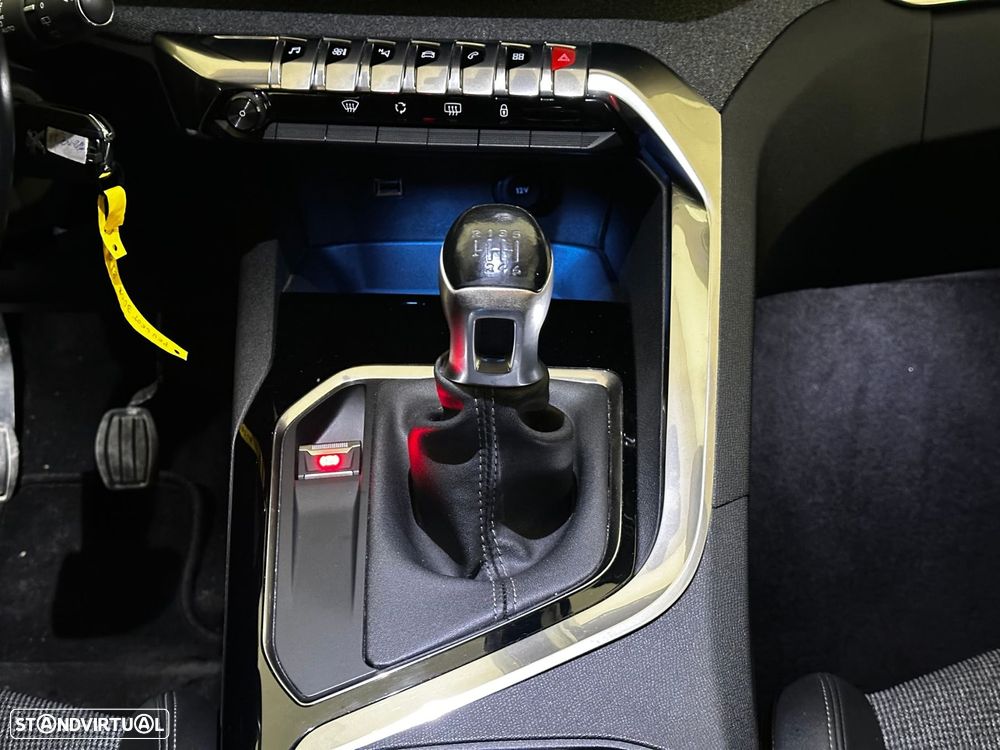 Peugeot 3008 1.5 BlueHDi Allure - 25