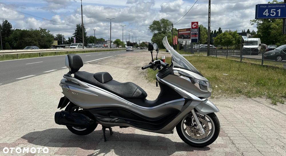 Piaggio X10 - 1