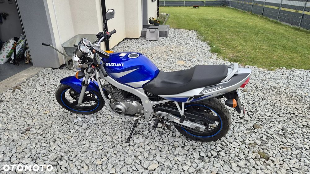 Suzuki GS - 4