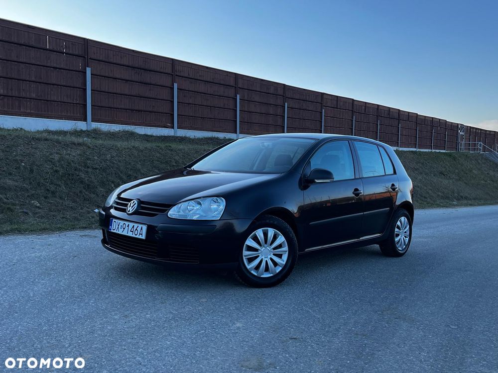 Volkswagen Golf - 1
