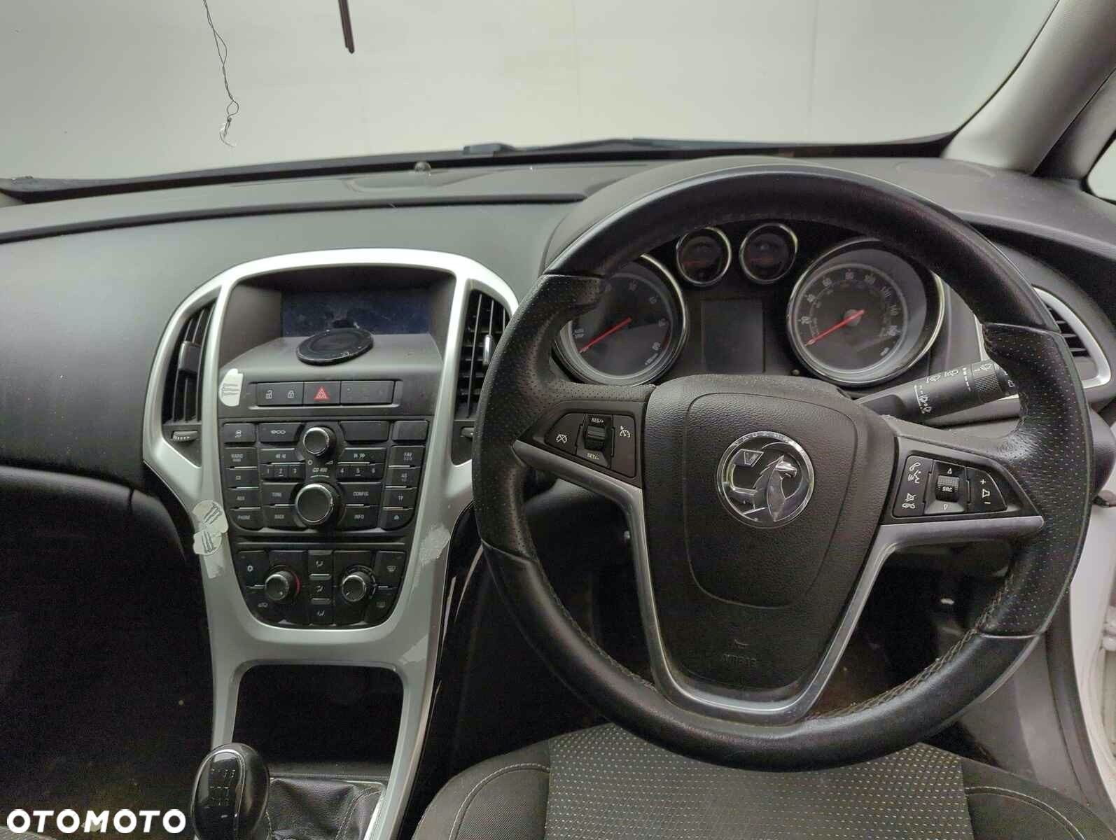 Opel Astra 2.0 CDTI DPF Innovation - 9