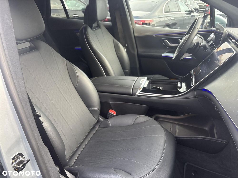 Mercedes-Benz EQE - 19