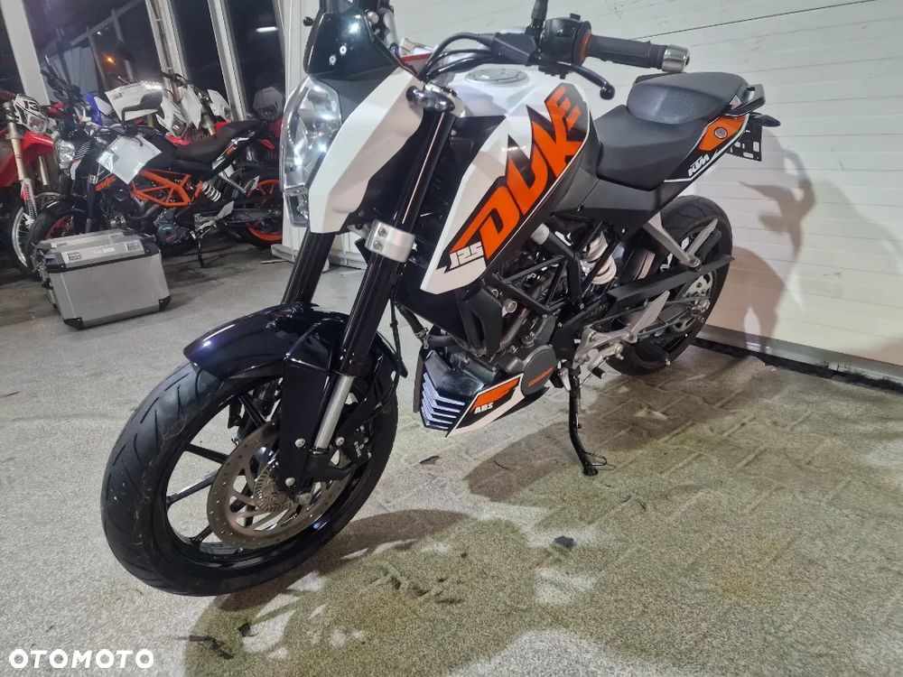 KTM Duke - 16
