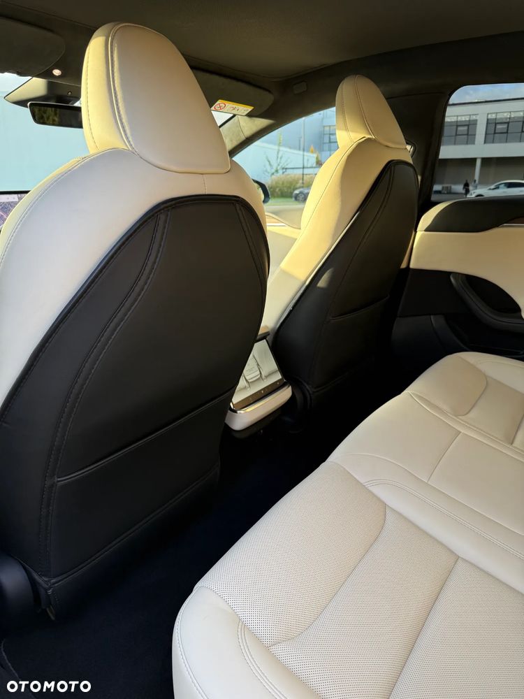 Tesla Model S Long Range AWD - 27