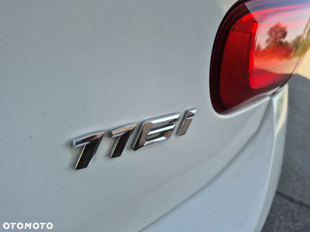 BMW Seria 1 116i - 28