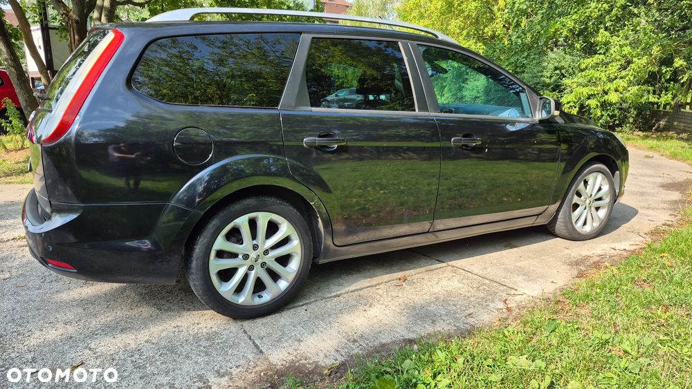 Ford Focus 1.6 TDCi DPF Titanium - 5