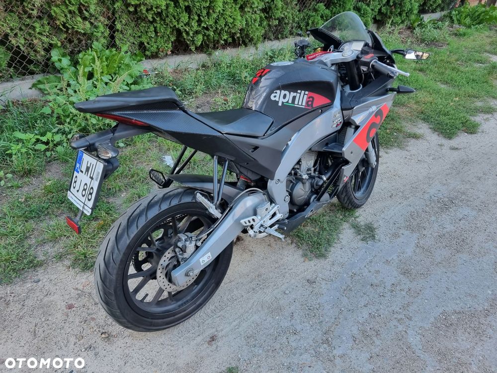 Aprilia RS - 9