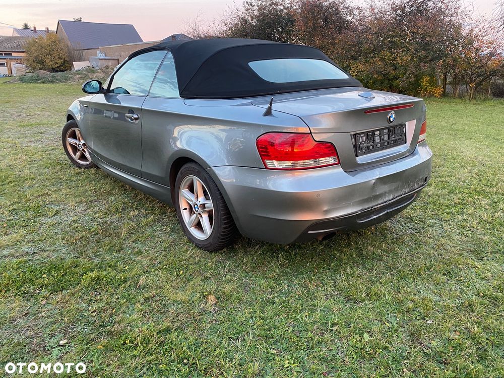 BMW Seria 1 120I 2008 photo 2